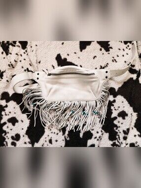 "IDYLLWIND" WOMEN'S FRINGE FANNY PACK - WHITE